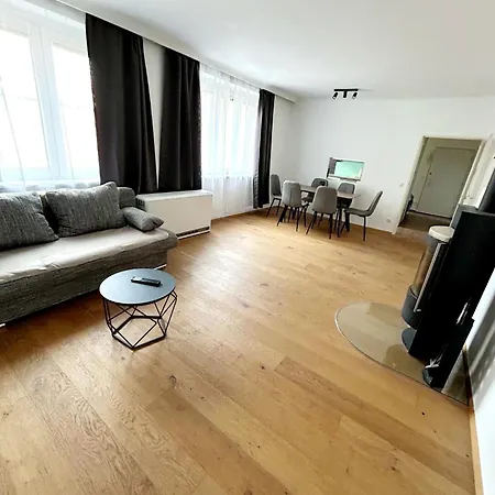 Apartment 2 Near Schoenbrunn Palace *