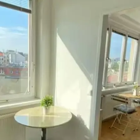 Zentrales In Bester Lager Vídeň