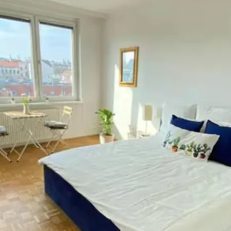 Zentrales In Bester Lager Vídeň