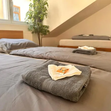 Holiday home Full Premium - 2 Bedrooms For 5 People - Near Metro