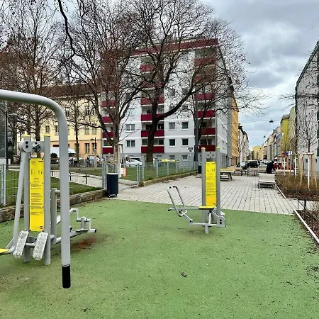 Full Premium - 2 Bedrooms For 5 People - Near Metro Vienna
