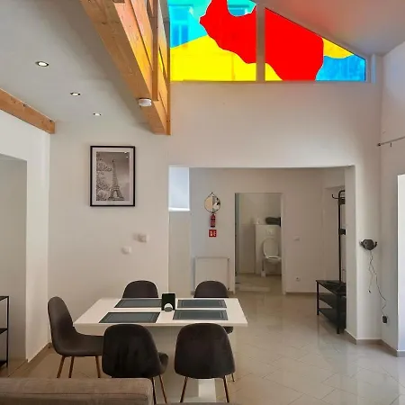Holiday home Full Premium - 2 Bedrooms For 5 People - Near Metro *