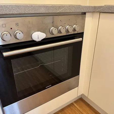 Apartment 2br, Balcony, Central, Danube, U6 & S-bahn - Axara Housing Brn 22