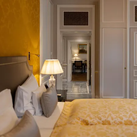 Sacher Hotel 5*