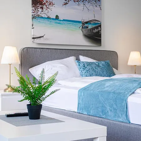 Stylish 2br Retreat Steps From Akh & Volksoper 아파트 *