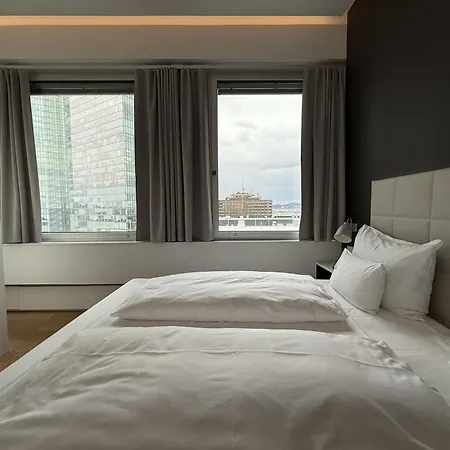 Penthouse Loft With Skyline-view *