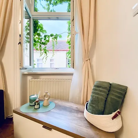 Stylish 2br Prime Location By Westbahnhof *