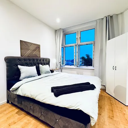 Comfy & Cozy 4br Shared Next To Kaufpark Alterlaa Apartament *