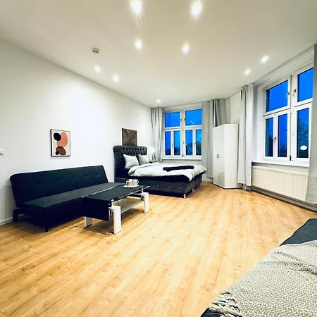 Apartament Lovely 4br Near Kaufpark Alterlaa *