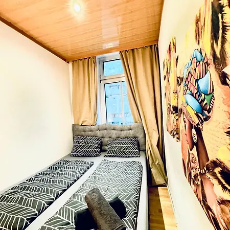 Cozy 4br For Up To 12p 10-min To Fac Platz Apartment