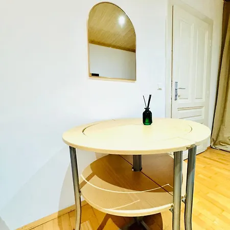 Cozy 4br For Up To 12p 10-min To Fac Platz Apartment Vienna