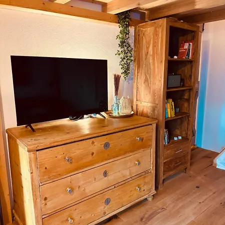 Apartament Urban Hideaway Cozy Loft, Courtyard And Ac