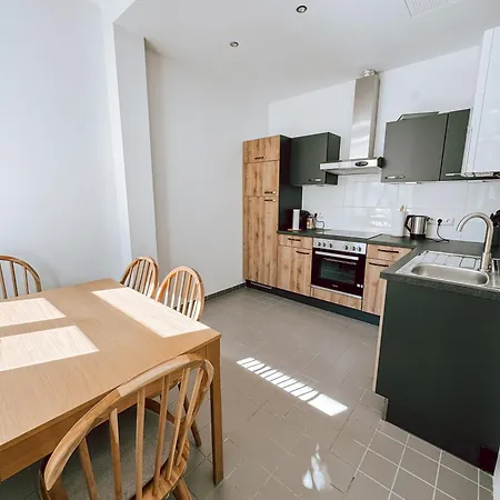 Zentrales Naehe Schoenbrunn - 5 Pers Apartamento *