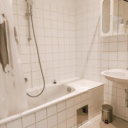 Zentrales Naehe Schoenbrunn - 5 Pers Apartamento Viena
