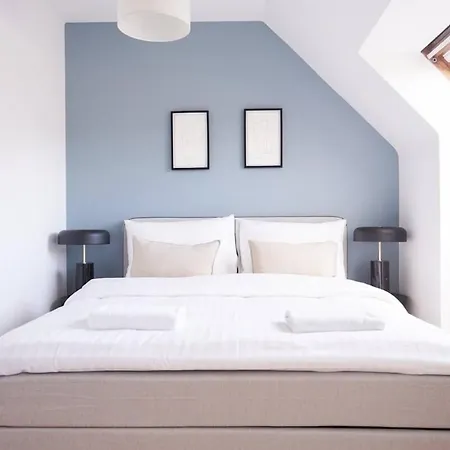 Apartmán Close To Shopping Street I Close Metro I Designer