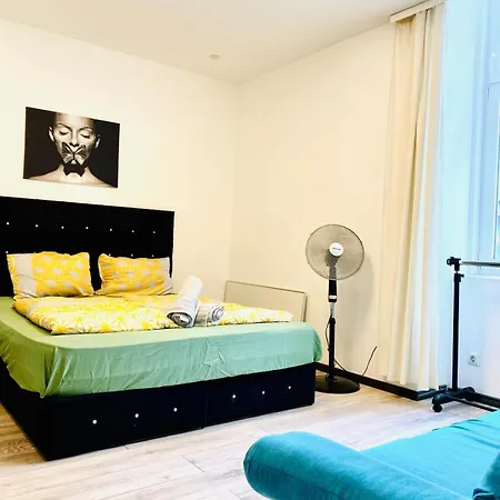 Appartement Chic 1br Perfect For 3 Guests In *