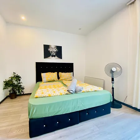Chic 1br Perfect For 3 Guests In Appartement Wenen