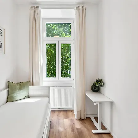 Bright And Quiet Apartments, Just 10 Minutes To U4, U6 And Schoenbrunn Palace *