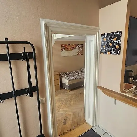 Vintage Budget Apartament *