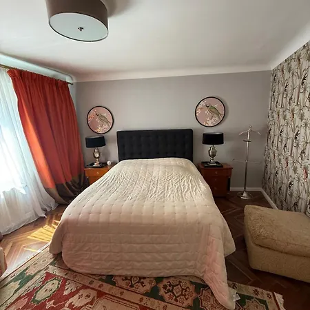 Beautiful 2 Bedroom In Centre Apartamento Viena