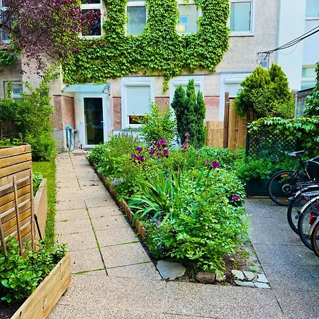 Urban Hideaway Cozy Loft, Courtyard And Ac Apartament *