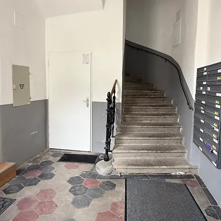 City&more! Schickes Mit Altbauflair! Apartment Vienna