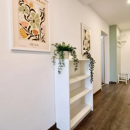 Quiet Oasis For Up To 5 Guests Appartamento