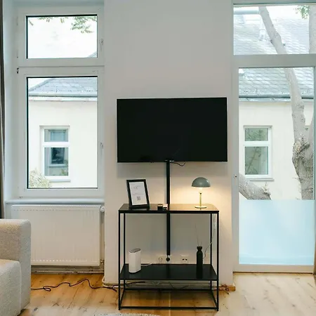 Homey 2br Perfect For 4-6 Metro Close To Naschmarkt Apartmán