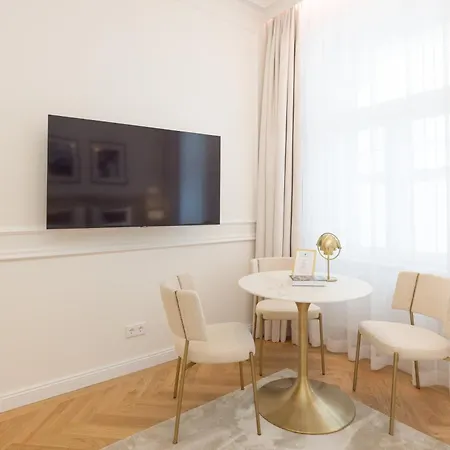 Aparthotel Rafael Kaiser - Signature Centre *