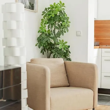 - Karlsplatz Apartment Vienna