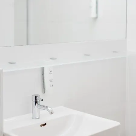 - Karlsplatz Apartment