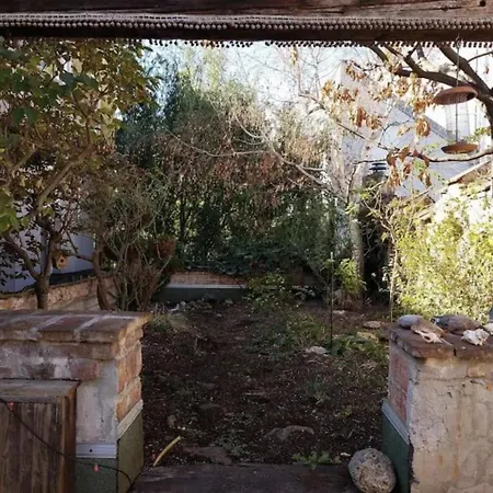 200 M2 Eden Garden With Terrace Apartment