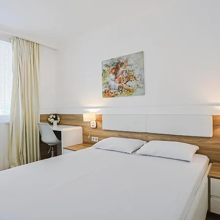 Hauptbahnhof Apartment