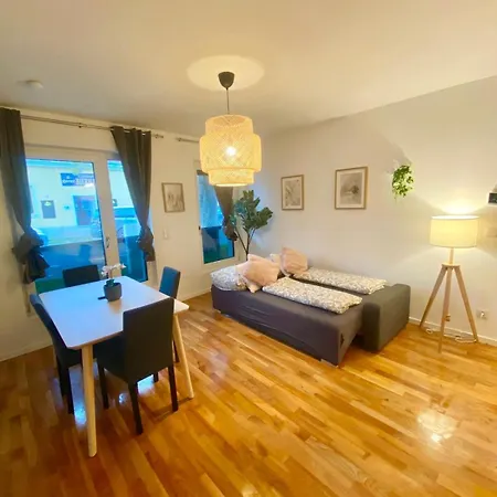Spacious Modern 2 Bedroom With Free Parking