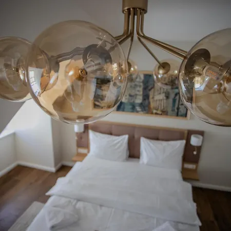 Parklane Boutique - Newly Renovated * Vienne
