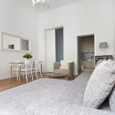 Apartment Heymi Opernring Vienna