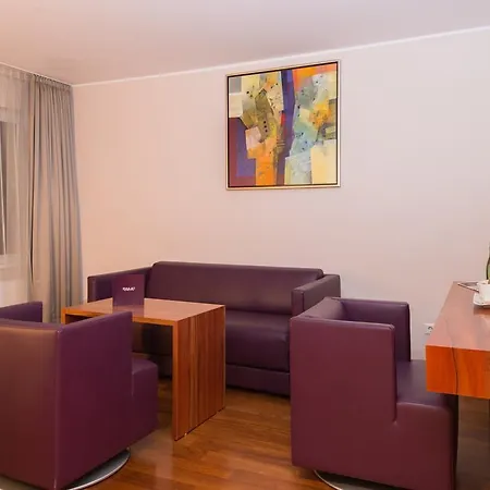 Hotel Pakat 4*