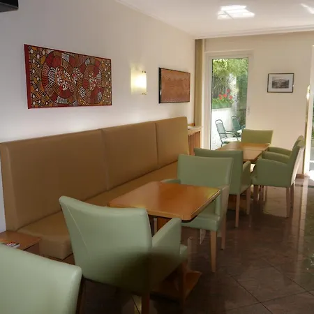 Deutschmeister Hotel 4*