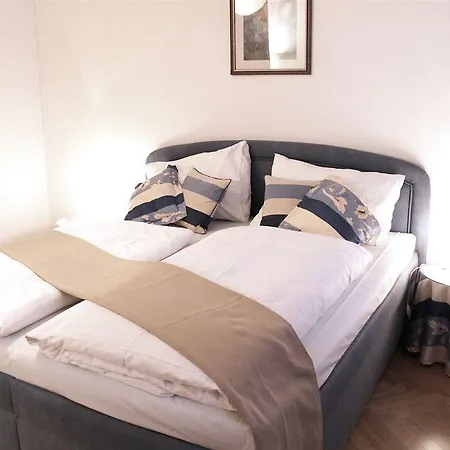 Apartment Checkvienna - Edelhof