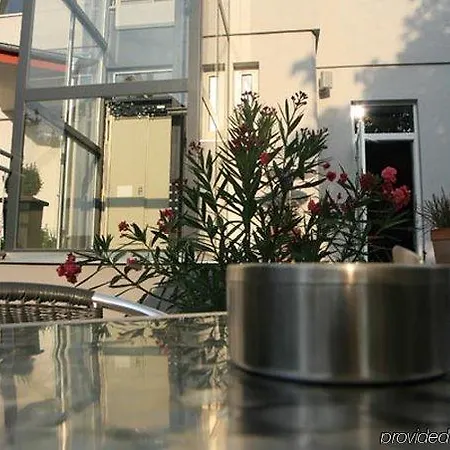 Hahn 3* Vienna