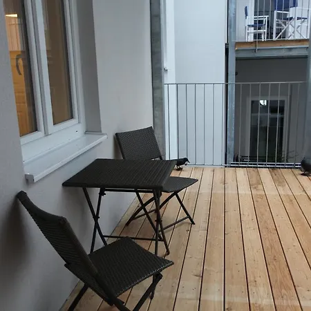Apartment Moderne Stadtwohnung Mit Balkon Vienna