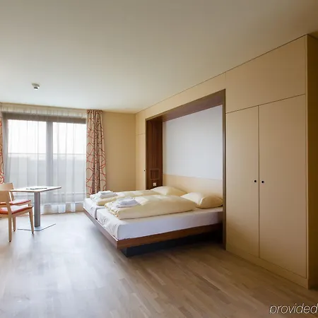 Hotel Jufa 4*