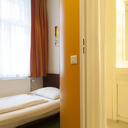 Stadthalle Bed & Breakfast Wenen