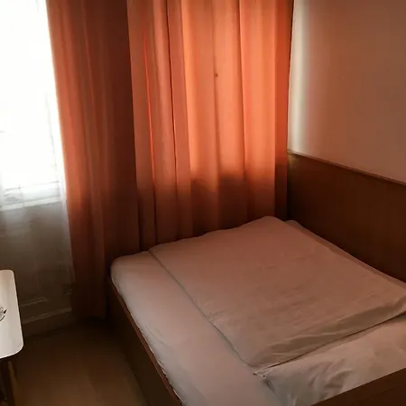 Ani Hotel