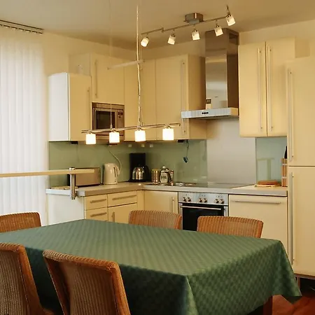 Living Center Apartment *