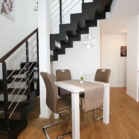 Christiano Hauptbahnhof | Contactless Check-in Apartment Vienna