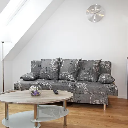 Christiano Hauptbahnhof | Contactless Check-in Apartment