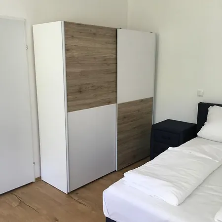 Schloss Alt Erlaa Apartment Wien