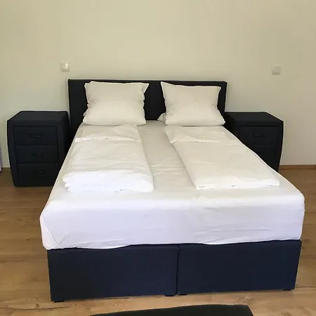 Apartment Schloss Alt Erlaa *