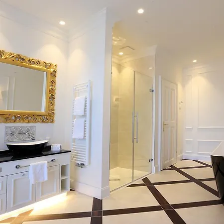 Schloss Schoenbrunn Grand Suite Apartment Vienna